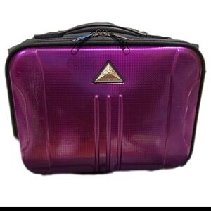 Triforce hard shell beauty case
